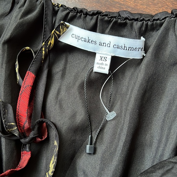 Cupcakes & Cashmere Halter Tie Off Shoulder Floral Dress - Picture 7 of 9